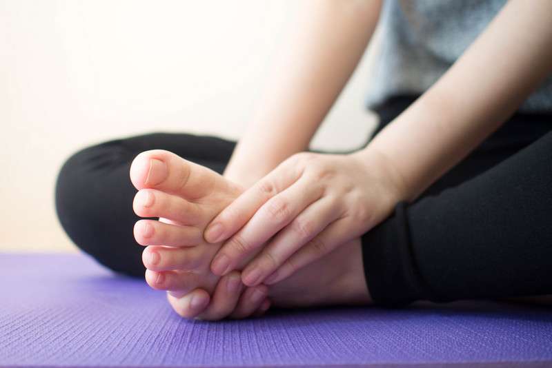 Stretching exercises for bunion relief and improve foot health Stretching-for-bunion-relief