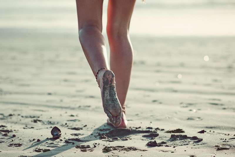feet mechanics while walking